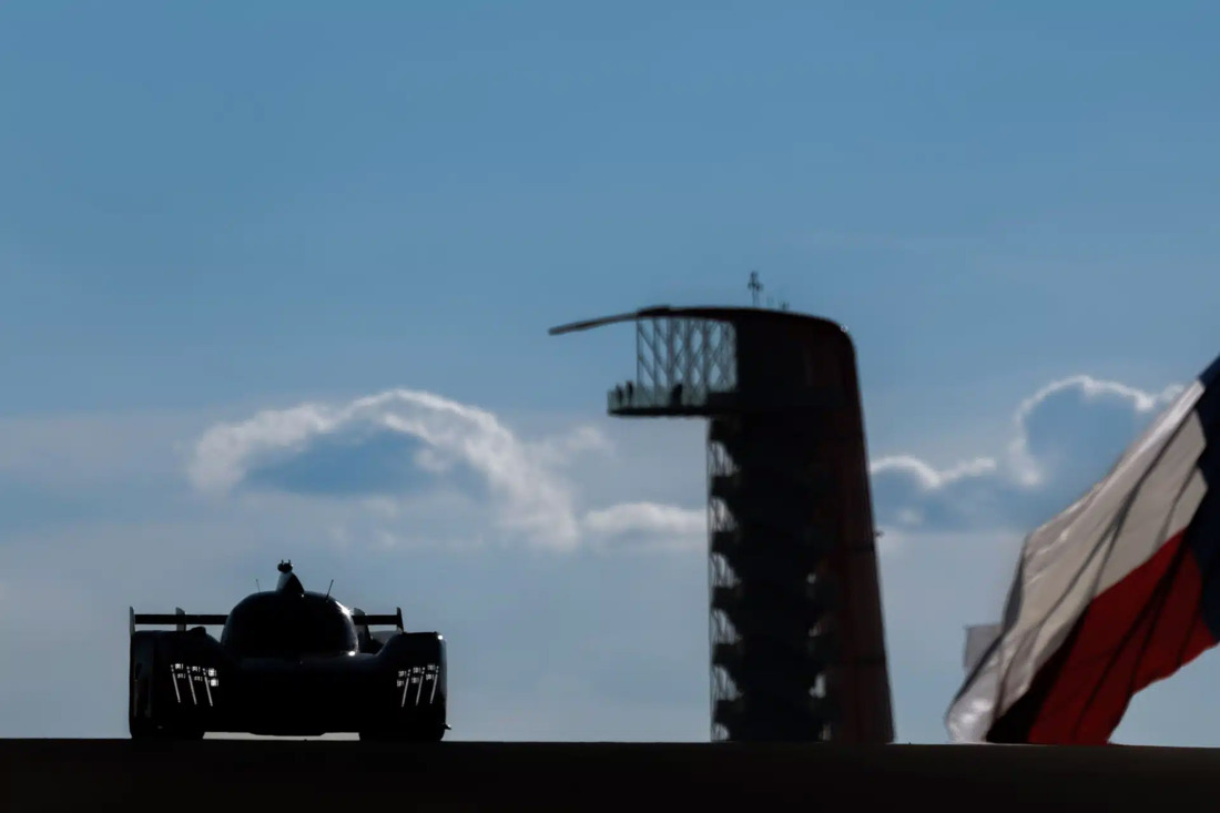 PEUGEOT keert terug naar Le Mans met vernieuwde 9X8 Hypercars