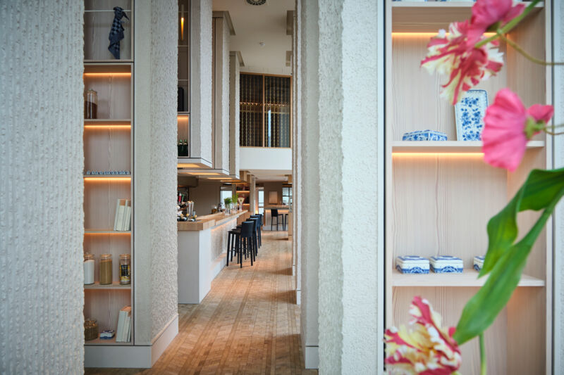 Image View from entrance Restaurant Azurite Delft