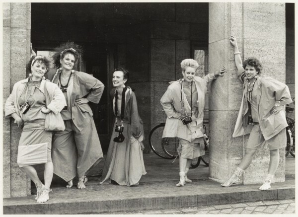 Modeshow in Haarlem, 1985 Foto via WikiCommons - Nederlands Openluchtmuseum