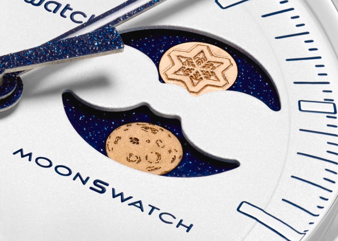 Swatch Mission to Earthphase Moonshine Gold Cold Moon