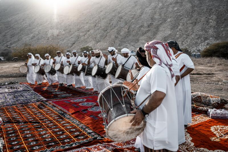 Een warm welkom door een lokale stam uit de bergen © www.extreme-photographer.com